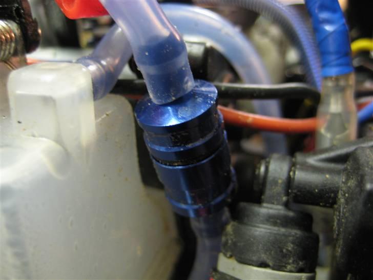 Bil Traxxas T-Maxx - brændstof filter billede 19