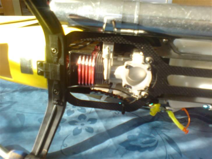 Helikopter T-rex 600 "Super Nitro" - Thunder Tiger 53 RedLine billede 4