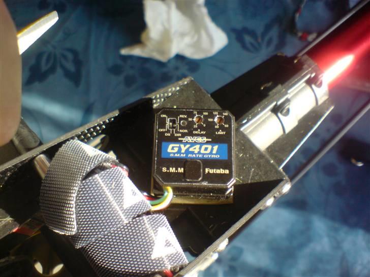 Helikopter T-rex 600 "Super Nitro" - 401 gyro billede 8