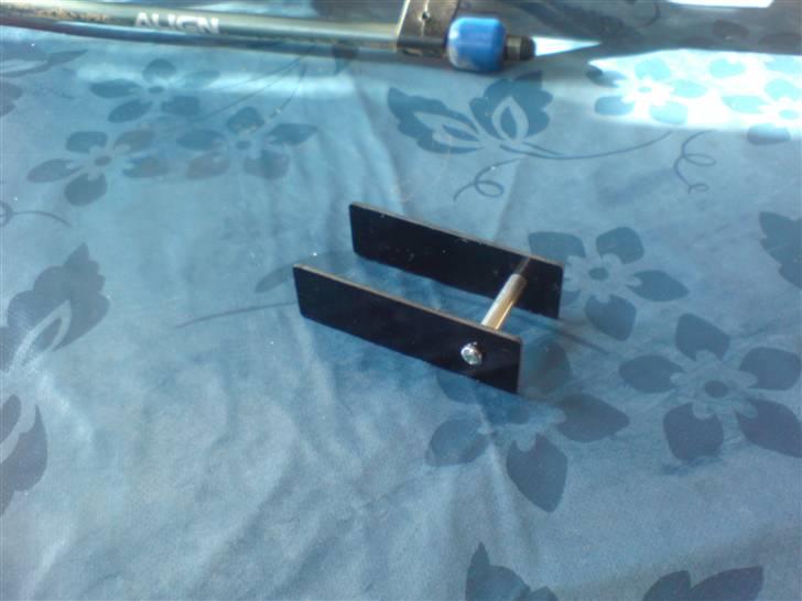 Helikopter T-rex 600 "Super Nitro" - Justerings værktøj til swash pladen billede 14