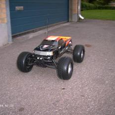 Off-Roader HPI Savage XL Solgt