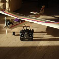 Fly Graupner 400 Trainer