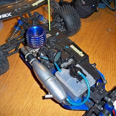 Buggy Kyosho DBX