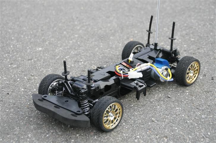 Bil HBX SONY - undervognen billede 13