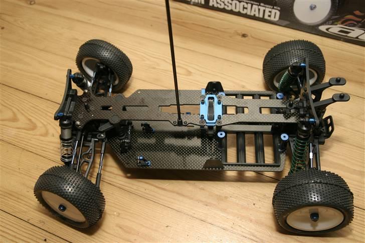 Buggy Team Associatede b44 Fact billede 1