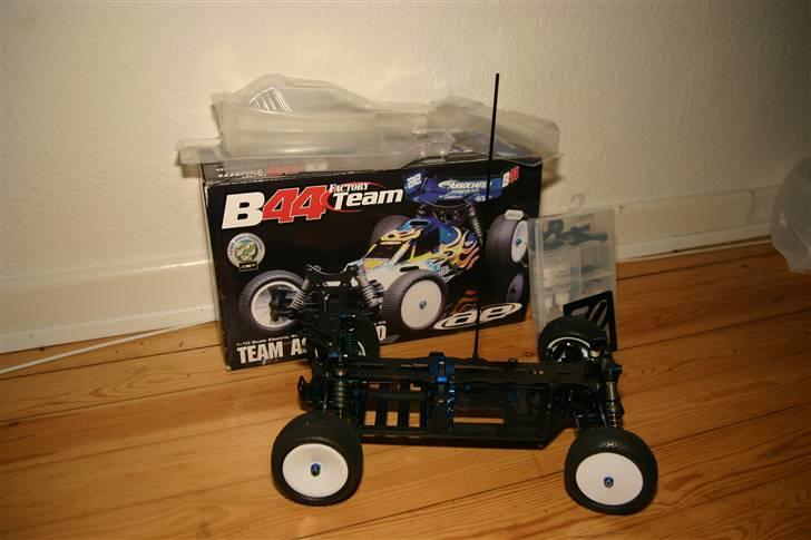 Buggy Team Associatede b44 Fact billede 2