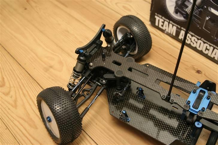 Buggy Team Associatede b44 Fact billede 7