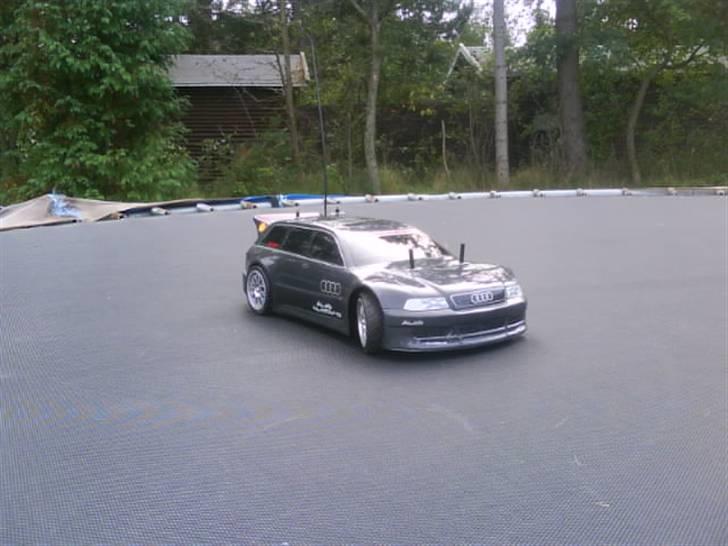 Bil tamiya ta04s (byttet) - på trampolinen:P billede 5