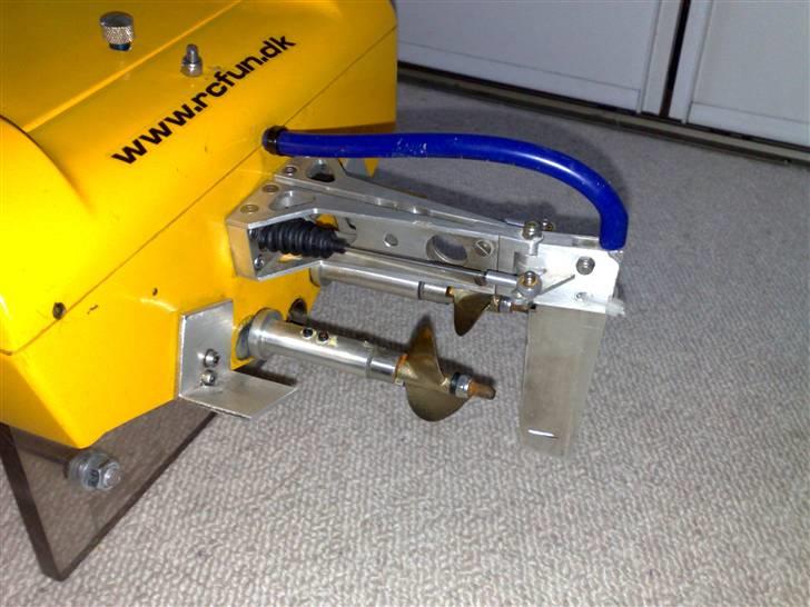 Båd Lizard fra MHZ - nye rigtige trimflaps er på vej i posten fra tyskland billede 4