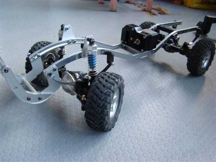 Off-Roader Ford F350 Midgaard chassi - aksler  på, og  ny gearkasse (r2 fra rc4wd) billede 3