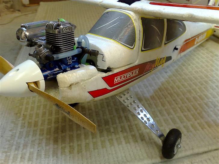 Fly Nitro MiniMag Multiplex - Mini Mag der bliver til brændstof skum fidus billede 1