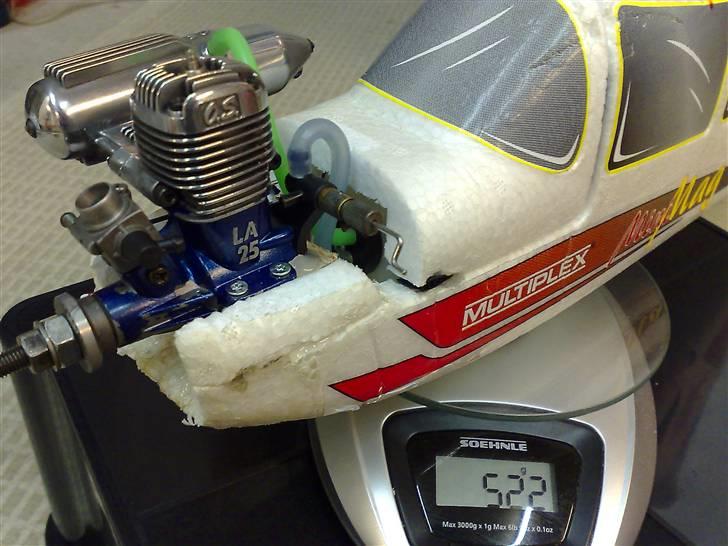 Fly Nitro MiniMag Multiplex - Vægten i Nitro versioen er "kun" 110 gr mere end EL versioen billede 5