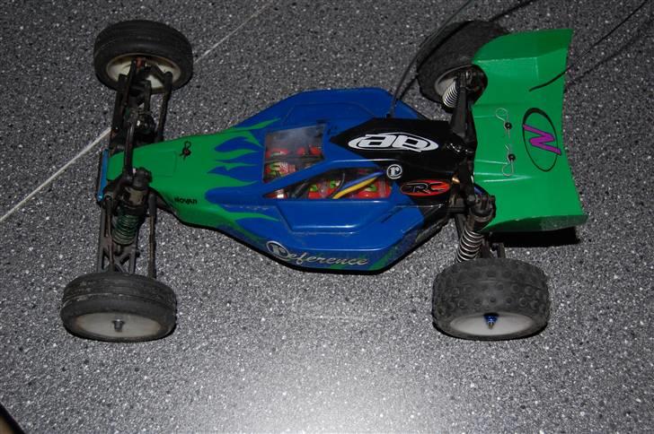 Buggy Team Ass.B4 (byttet) billede 1