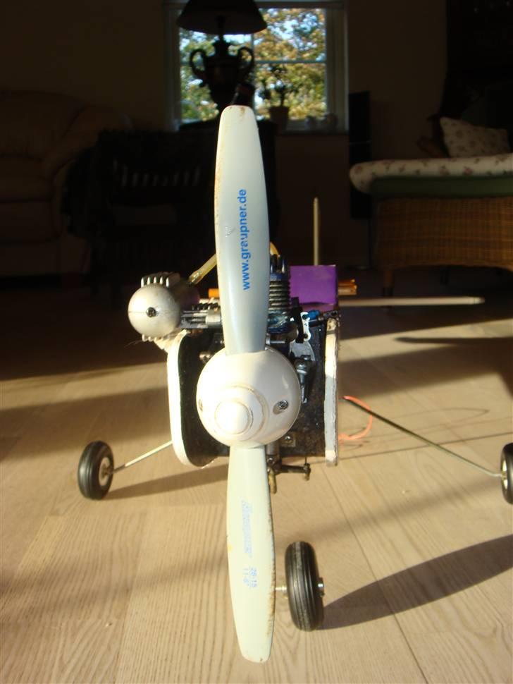 Fly Graupner 400 Trainer billede 6