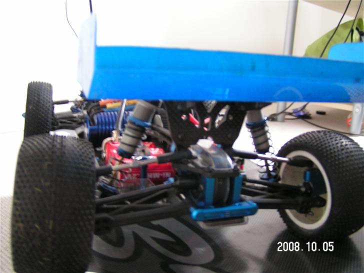 Buggy yokomo MR4-BX SOLGT billede 4