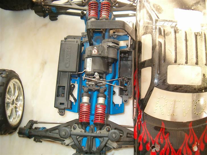 Truck traxxas revo 3.3 SOLGT billede 18