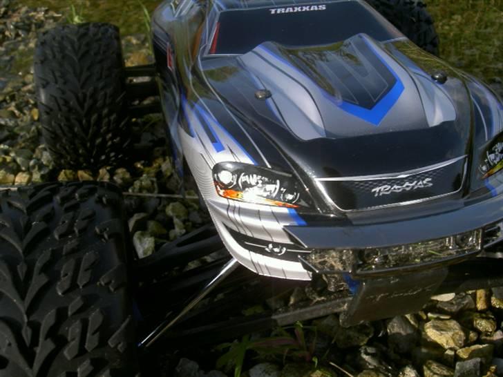 Bil E-revo Brushless billede 8