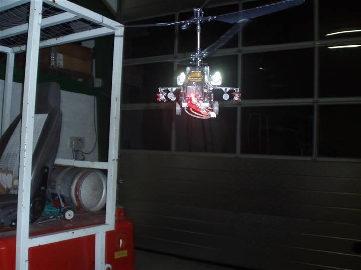 Helikopter rc gunship model billede 6