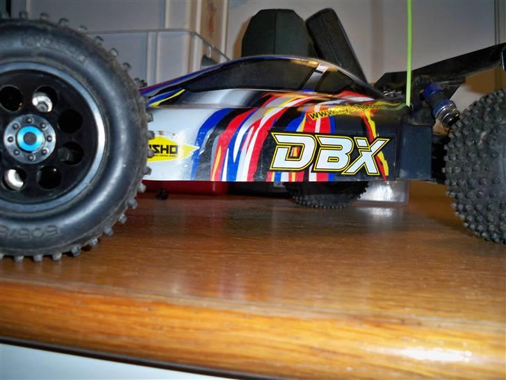 Buggy Kyosho DBX - De gamle standarte lorte støddæmpere billede 2