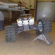 Off-Roader Traxxas T-Maxx 3.3