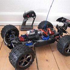 Bil Traxxas E-Revo (SOLGT)