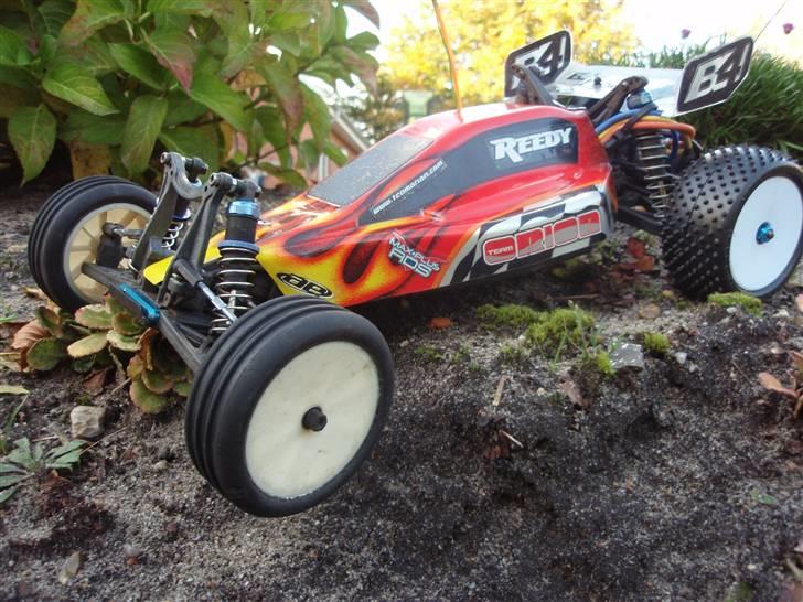 Buggy RC10B4 FT ¤BYTTET¤ billede 1