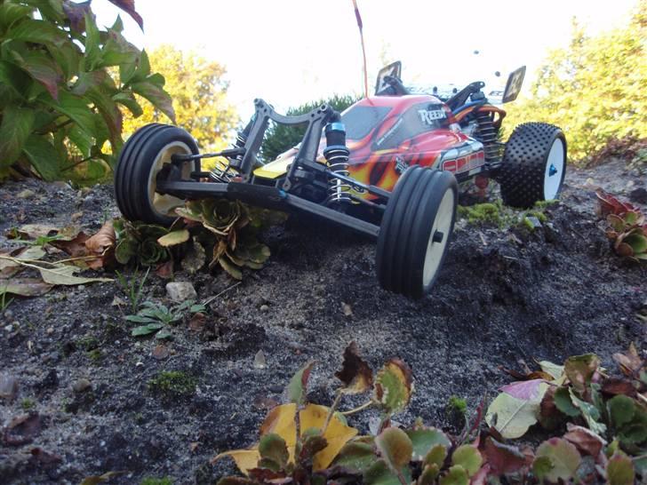 Buggy RC10B4 FT ¤BYTTET¤ billede 6