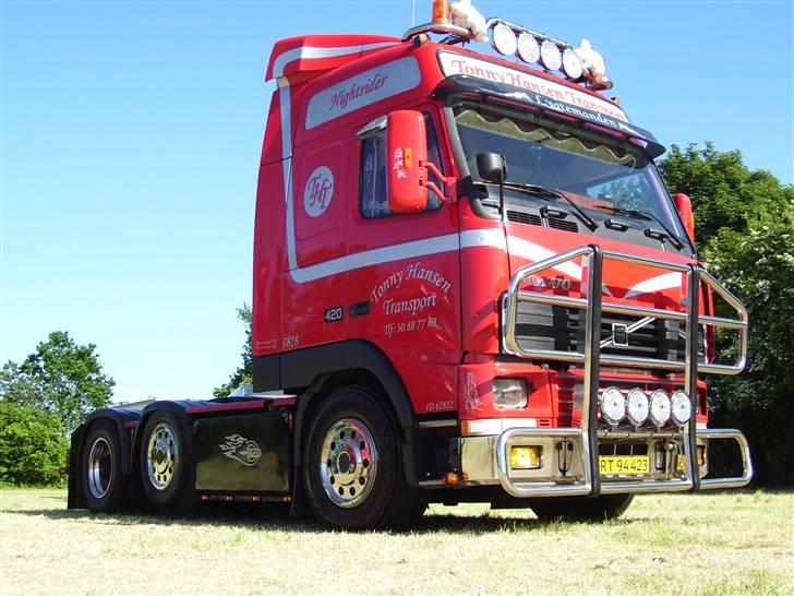 Lastbiler Volvo *SOLGT*  - bilen den er malet efter billede 19