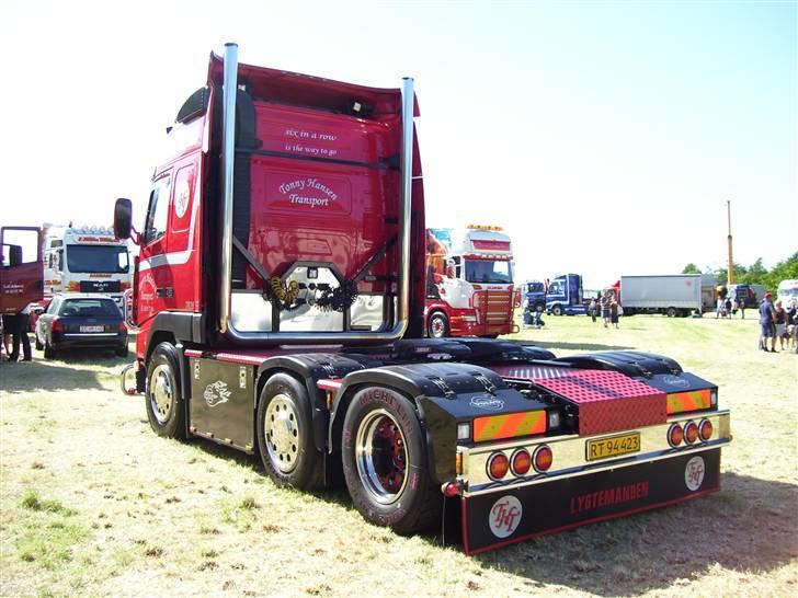 Lastbiler Volvo *SOLGT*  - bilen den er malet efter billede 20