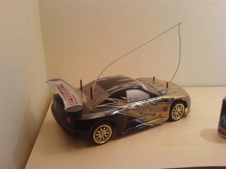Bil HBX skyline  billede 3