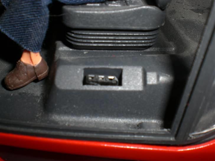 Maskiner | Linde H50 gaffeltruck - Ladestikket til batteriet... Smart! billede 9