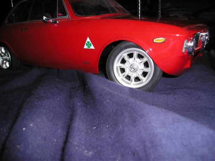 Bil tamiya m-04m SOLGT - andre fælge de passer ikk ret godt til alfa´en billede 11