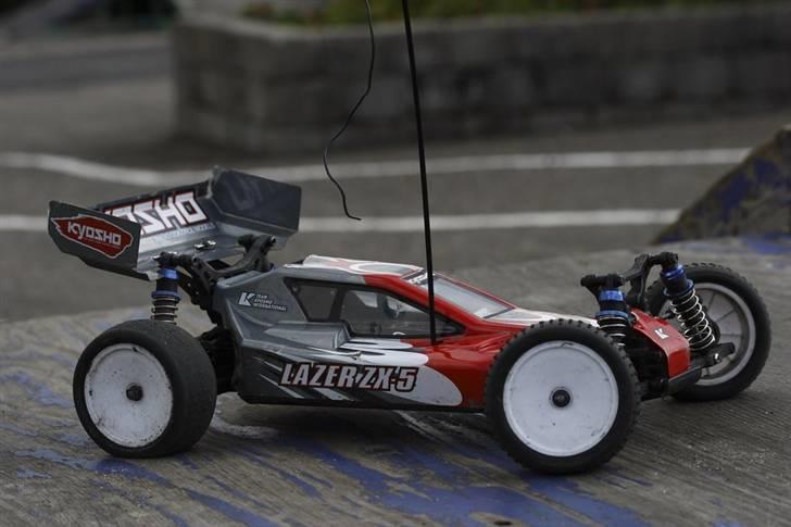 Buggy Kyosho Lazer ZX-5 billede 5