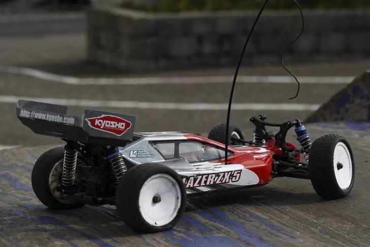 Buggy Kyosho Lazer ZX-5 billede 6