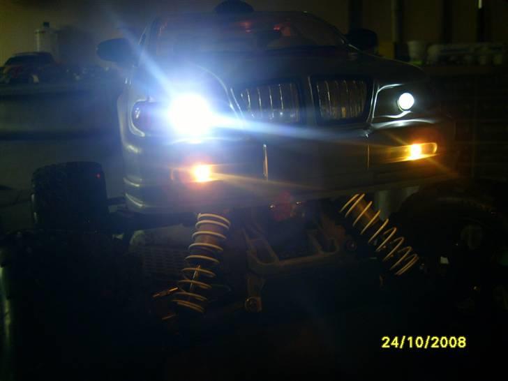 Off-Roader Stampede VXL Brushless - Lidt LD lys T.Hansen lir ligner jo tågelygter haha billede 8