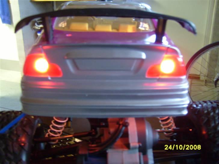 Off-Roader Stampede VXL Brushless - Det er dette du ser hvis du er til Nitro bil haha billede 9