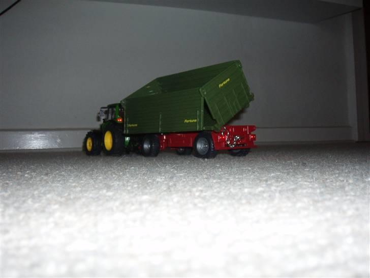 Maskiner John Deere 6920 S TILSAlG billede 2