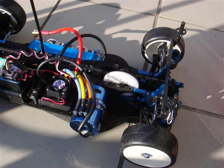 Bil Associated TC5 FT billede 6