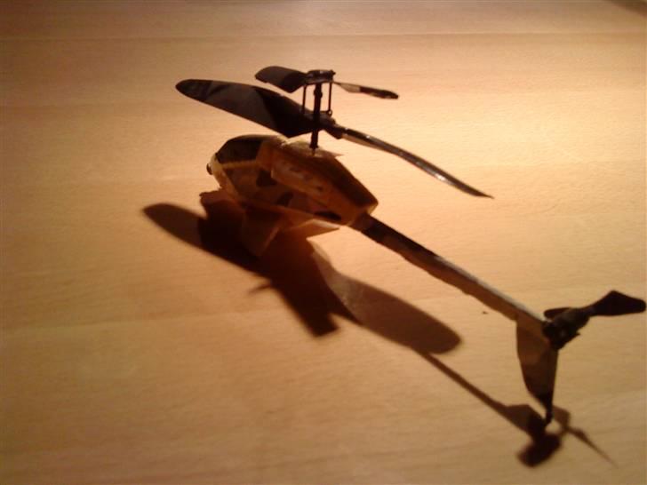 Helikopter Silverlit picooZ - set skræt fra siden billede 4