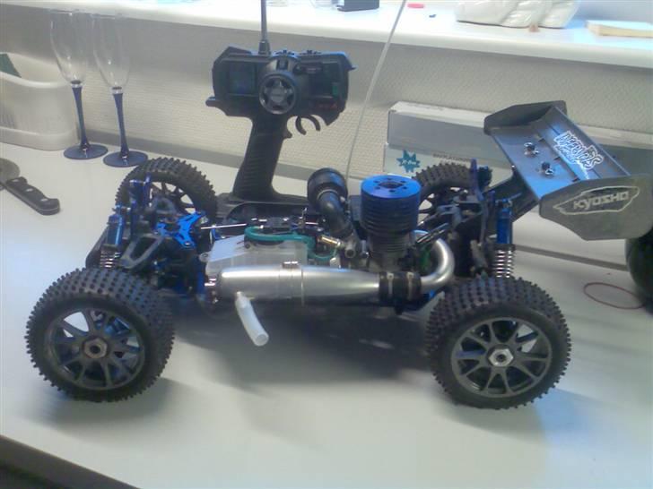 Buggy Kyosho Inferno 7,5 sport  billede 5