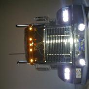 Lastbiler Knight Hauler hugget op