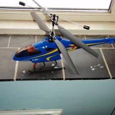 Helikopter Lama v4