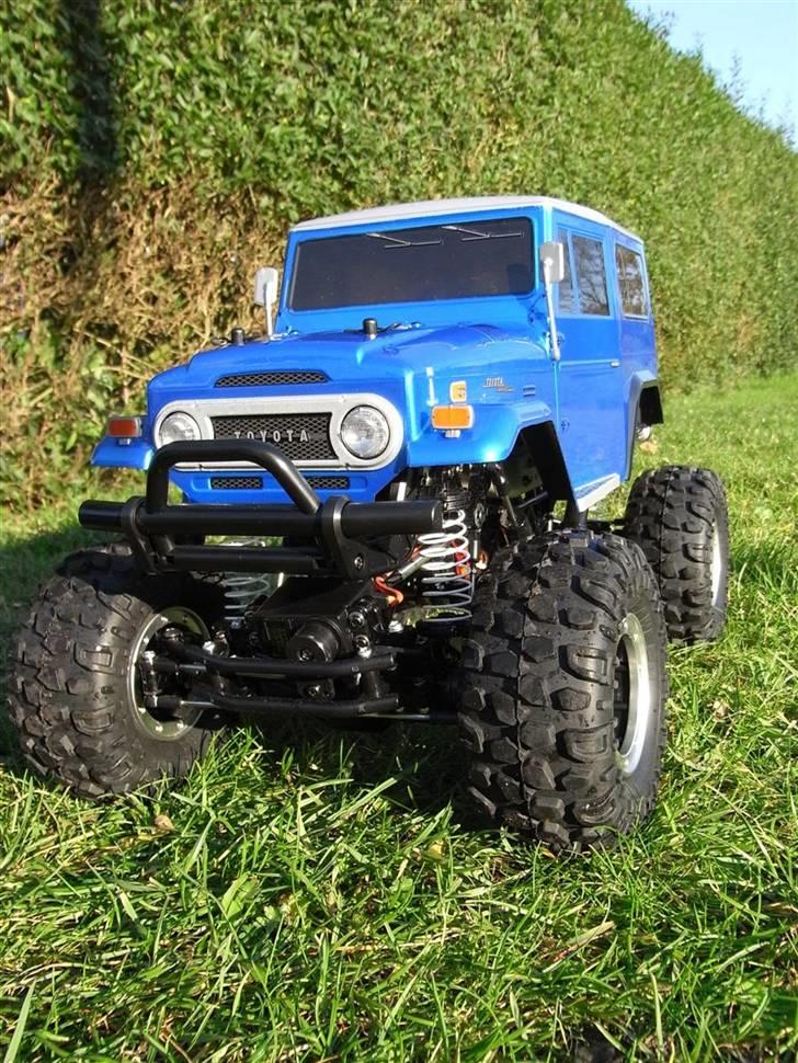 Off-Roader Tamiya CR-01 Landcruiser billede 1