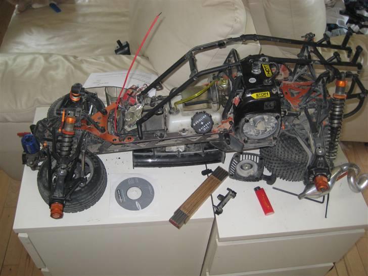 Bil HPI Baja 5B SS - Da vi byggede baja´en :D Dejligt projekt billede 4