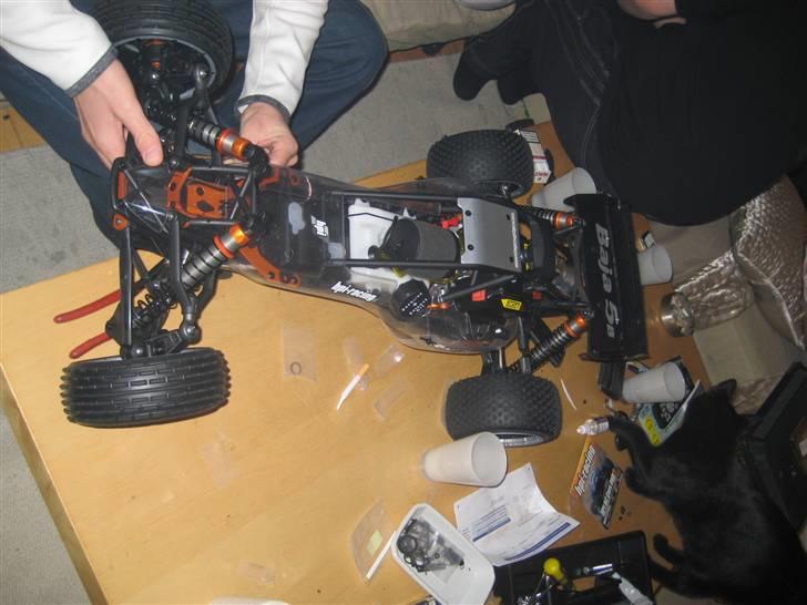 Bil HPI Baja 5B SS - Da vi byggede baja´en :D Dejligt projekt billede 5