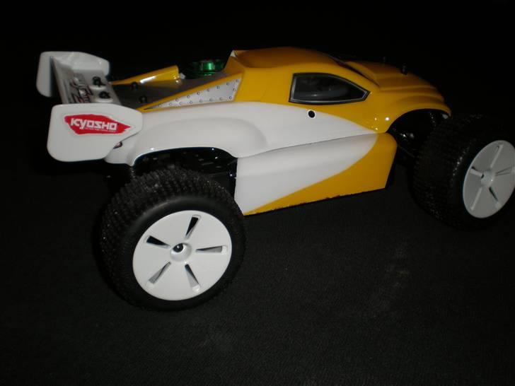 Off-Roader kyosho mini inferno 09 billede 2