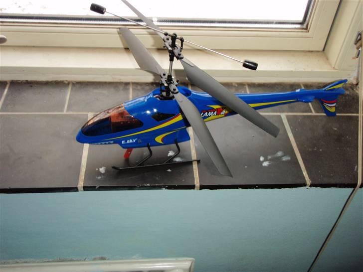 Helikopter Lama v4 billede 1