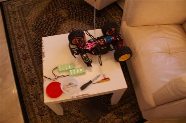 Truck Xmissile PRO Brushless - Kørte ind i en kantsten:( billede 7