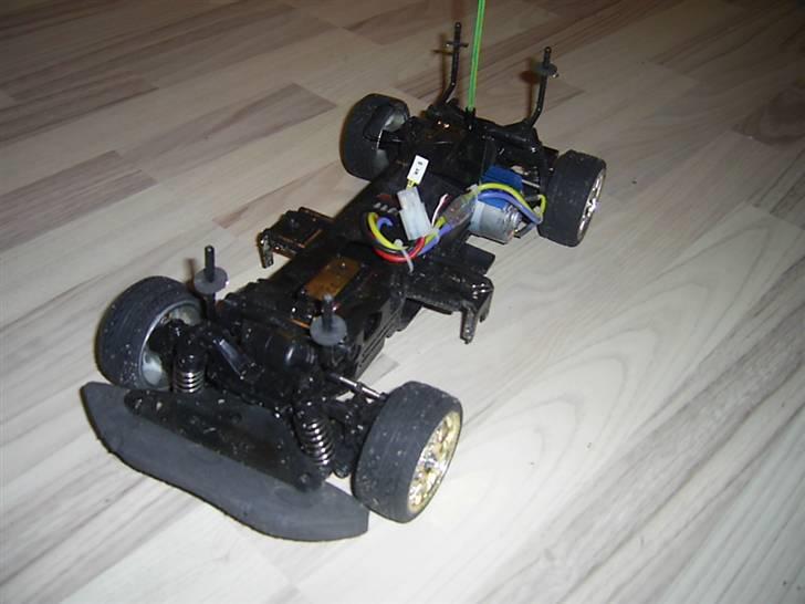 Bil HBX SONY Evo - Bumperen har lige fået et slag. billede 5