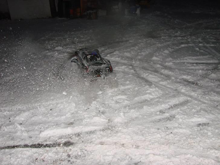 Buggy HPI BAJA 5T - den smider godt rundt med tingene ;-) billede 13